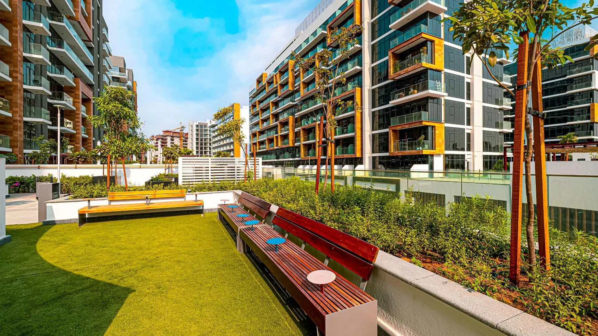 Apartment Brand New Studio In Azizi Riviera Dubai